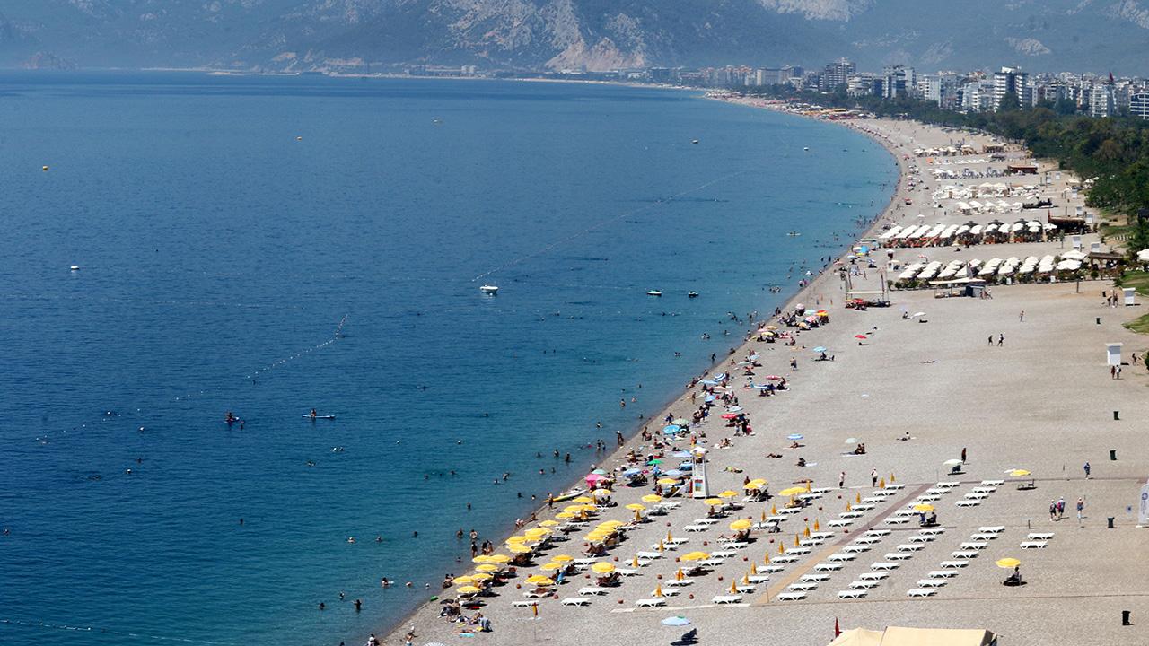 Antalya'dan yılın ilk 5 ayında rekor ziyaretçi geldi
