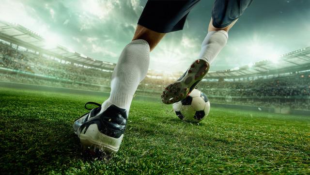 İnanılmaz Bir Refleks: Tribünleri Coşturan Kurtarış