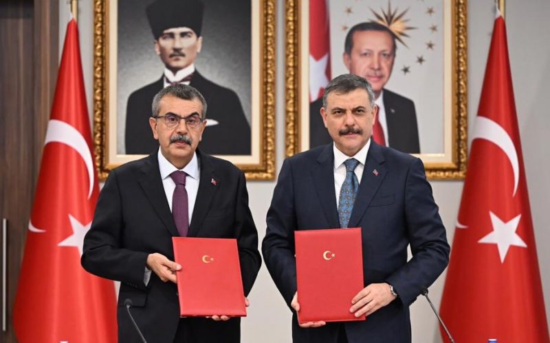 Okul güvenliği protokolü imzalandı. Bakan Tekin: Tüm çalışmalarımızı güvenli okul iklimi için yaptık