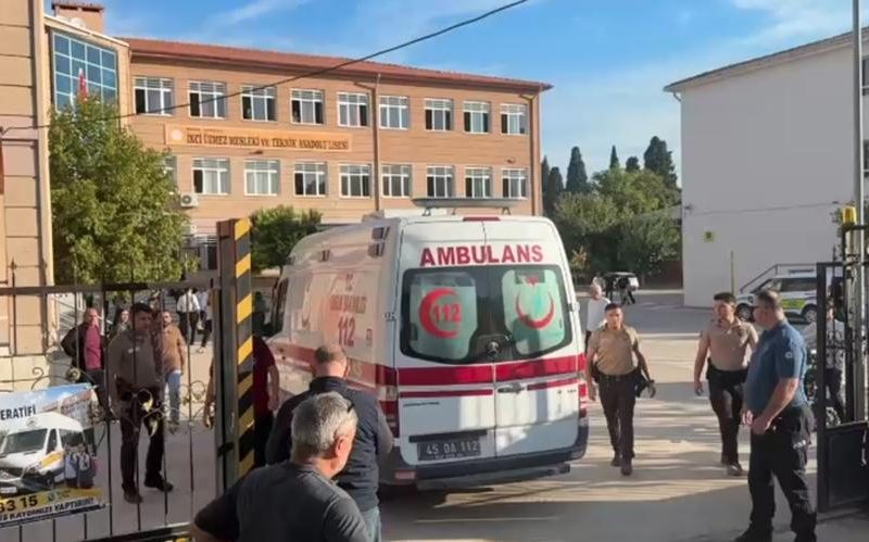 Manisa'da Liseye Düzenlenen Silahlı Saldırı Şok Etkisi Yarattı